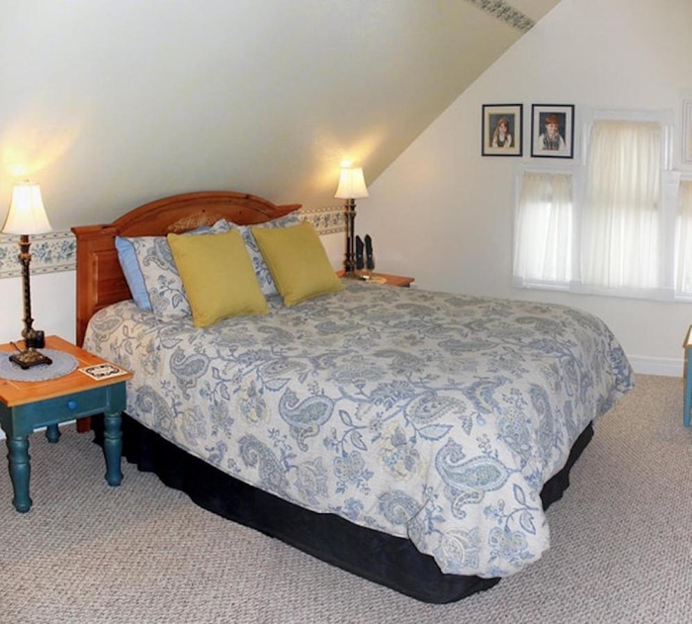 Rosberg House Bed and Breakfast Lindsborg Exterior foto